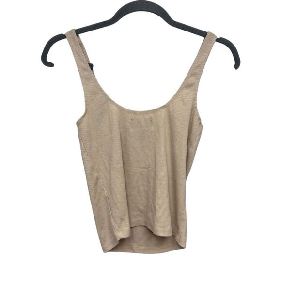 Show me your mumu beige tank size XS - Picture 2 of 3